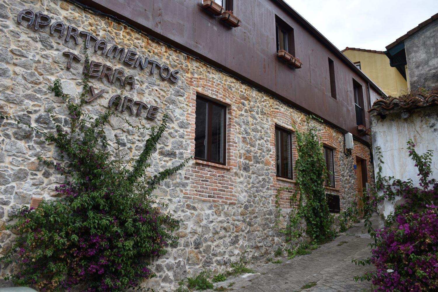 Apartamentos Tierra Y Arte Santoña Esterno foto